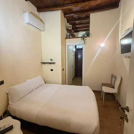 Piazza Di Spagna 아파트